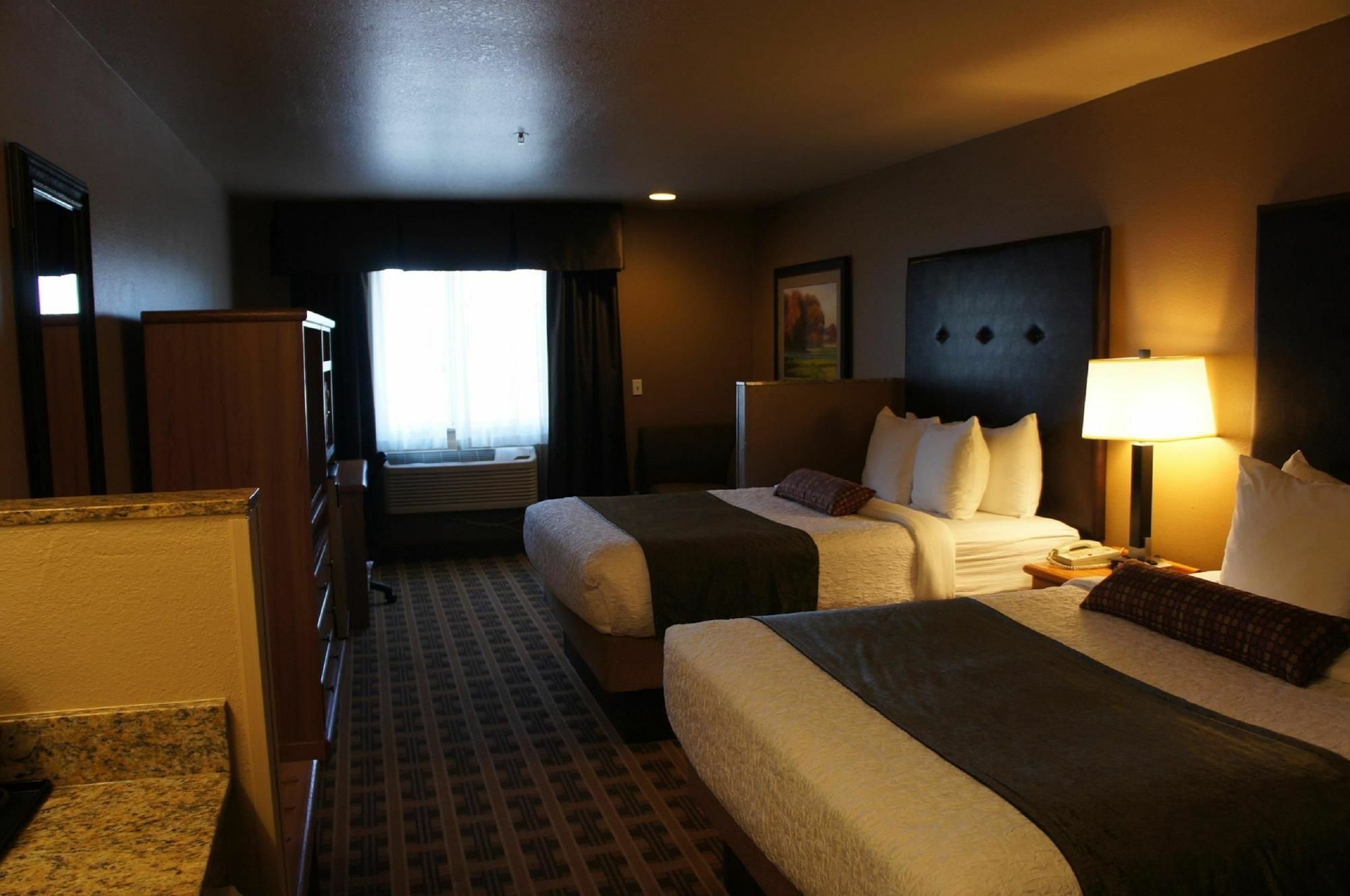 Best Western Plus Yakima Hotel Buitenkant foto